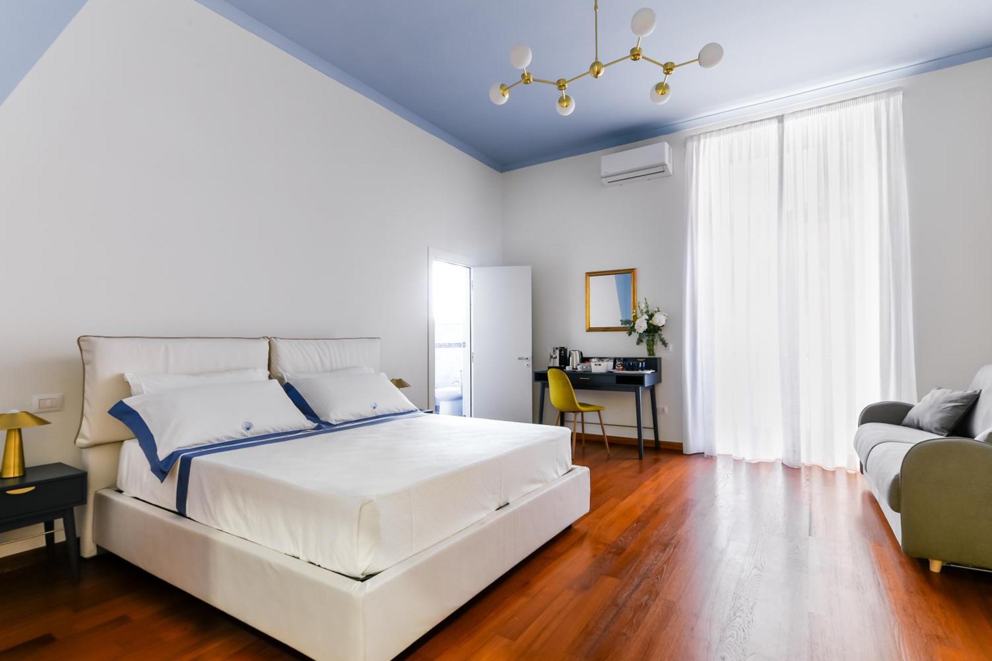 Tarsia 42 Suites Napoli Εξωτερικό φωτογραφία