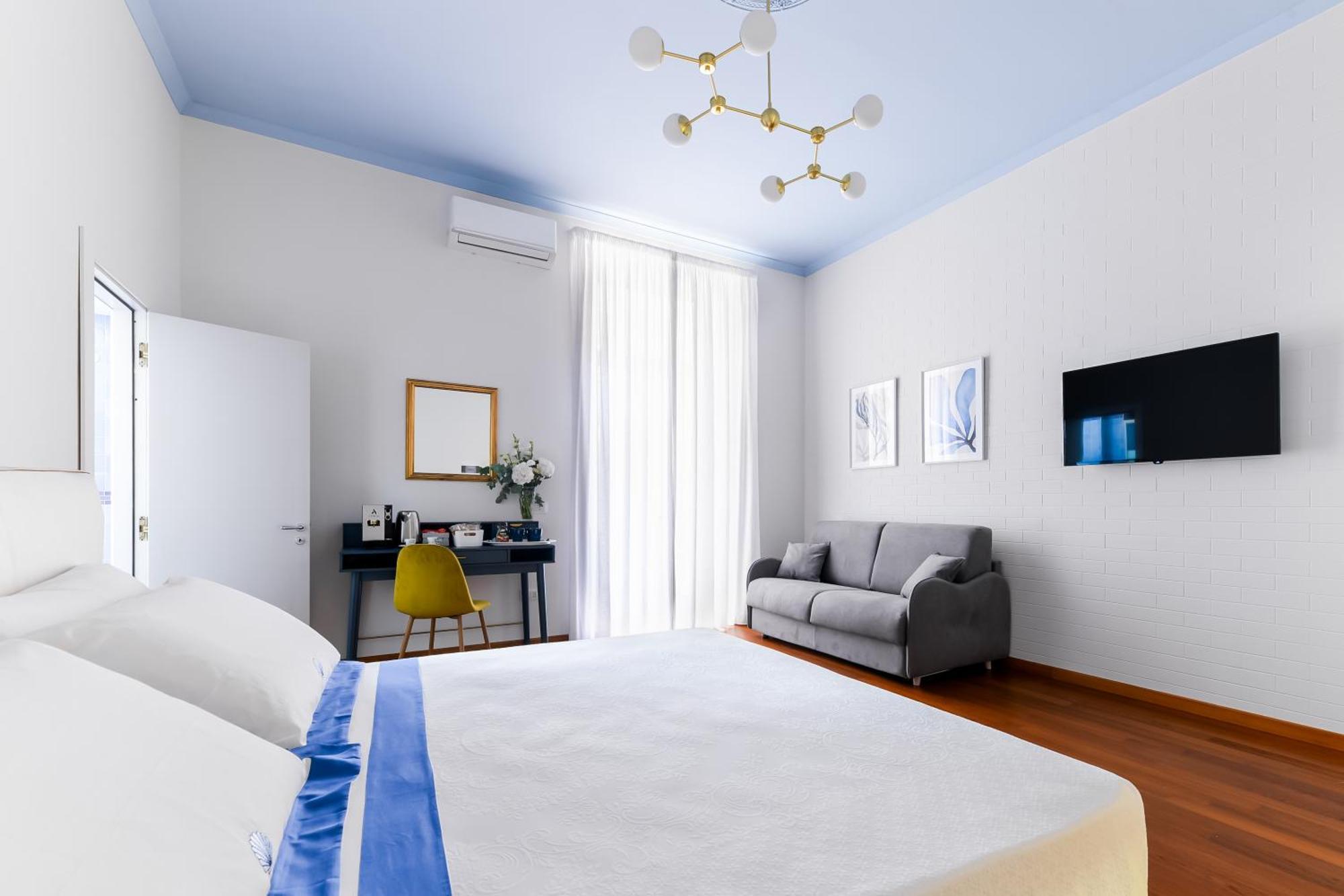 Tarsia 42 Suites Napoli Εξωτερικό φωτογραφία